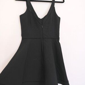 Elizabeth and James minidress